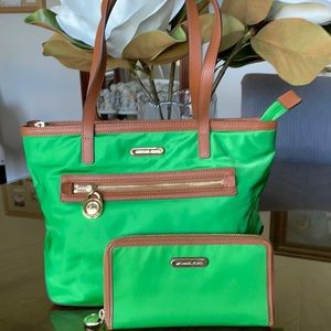 Purse and wallet set